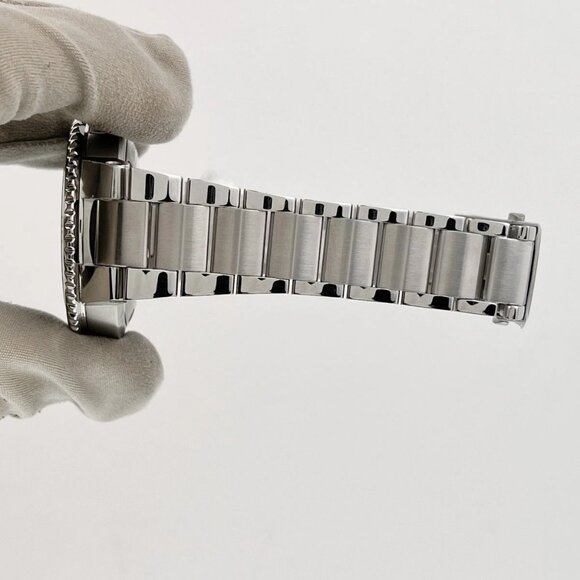 Oris Aquis Date Cal 400 Steel Black Dial 41.5mm Automatic Men's Watch 7769 - Picture 6 of 10